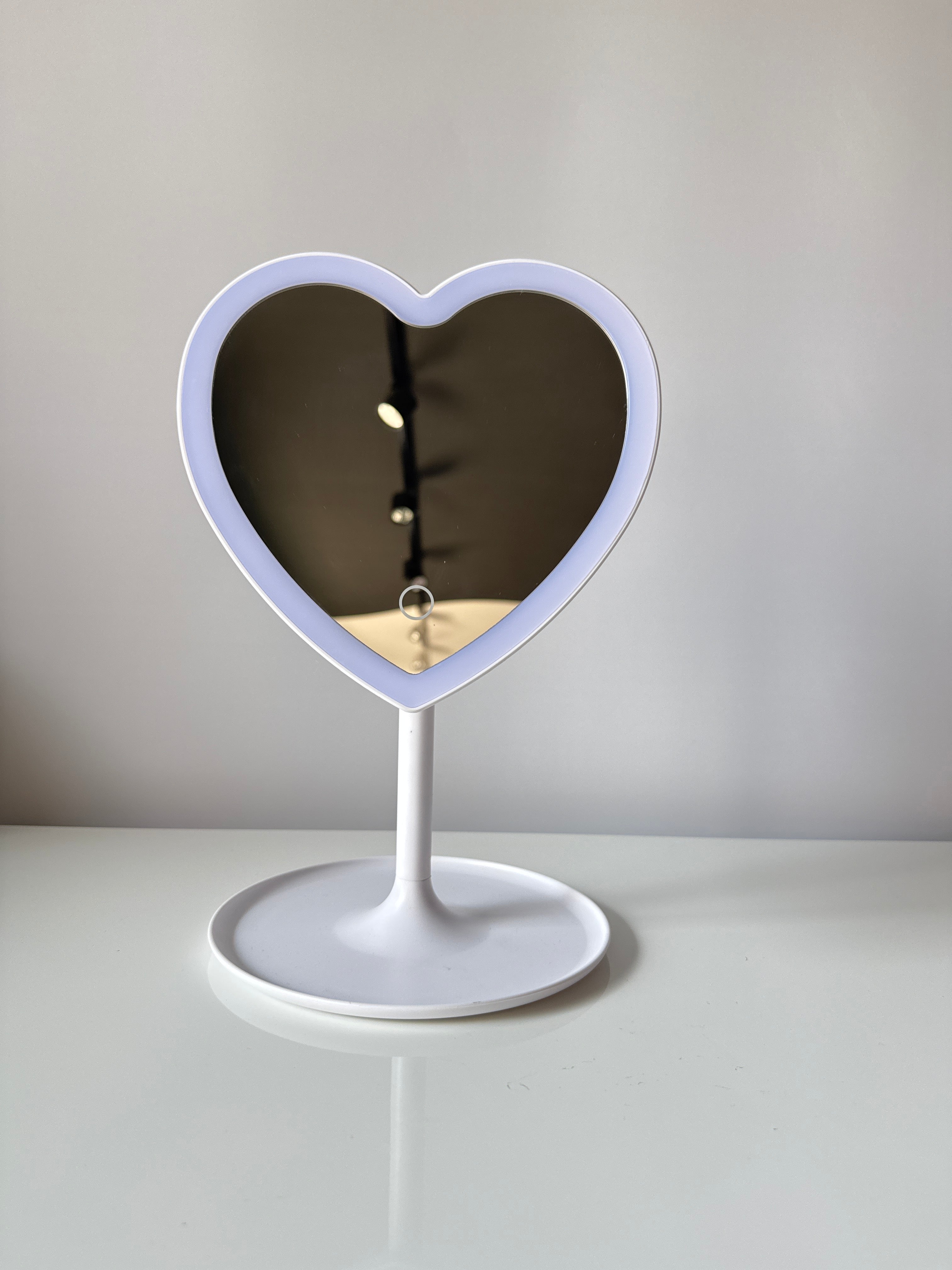 SPECCHIO CON LUCE E BASE PORTA GIOIE