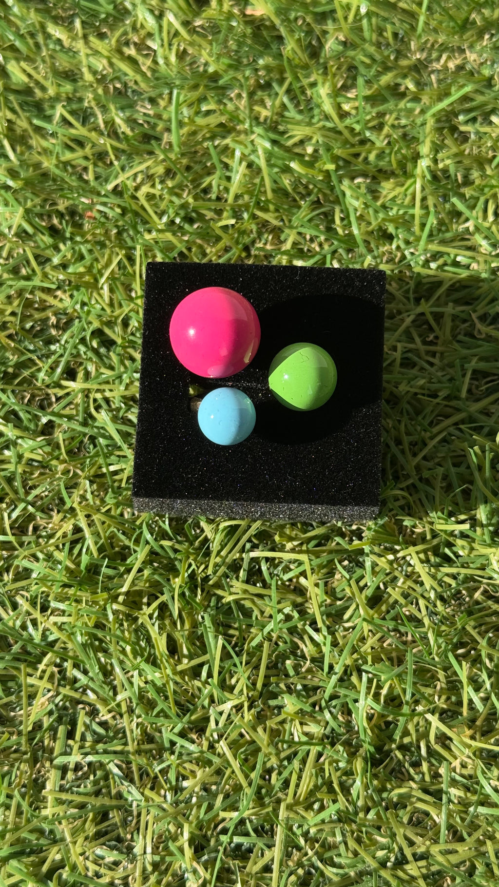 Anello sfere colorate