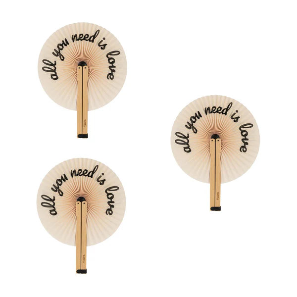 Ventaglio all you need is love