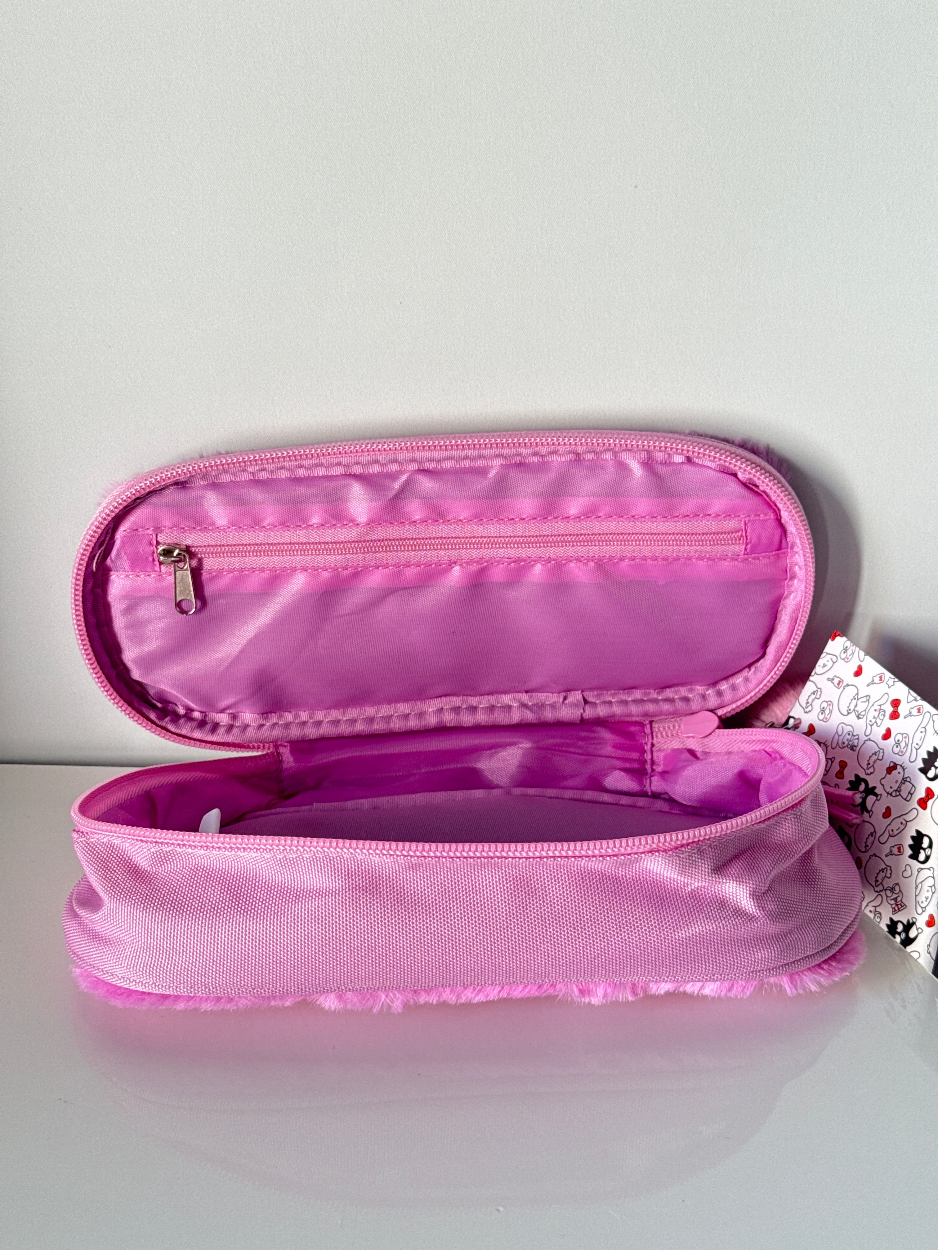 Astuccio ovale Hello Kitty peluche