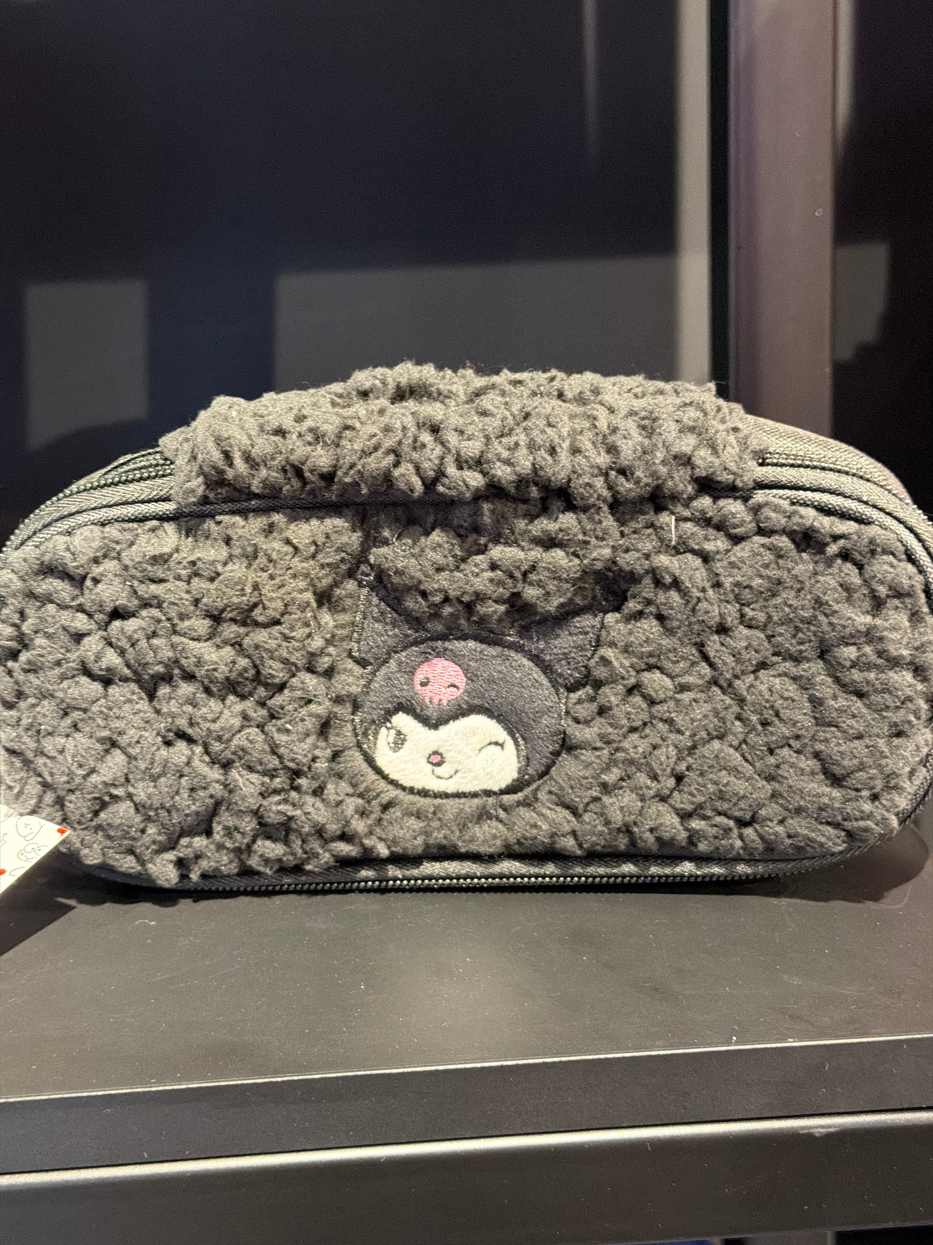 Astuccio ovale Kuromi