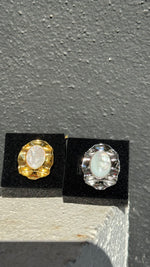 Anello con pietra bianca oro/ argento