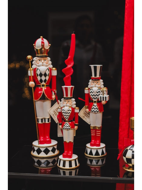 Schiaccianoci porta candele